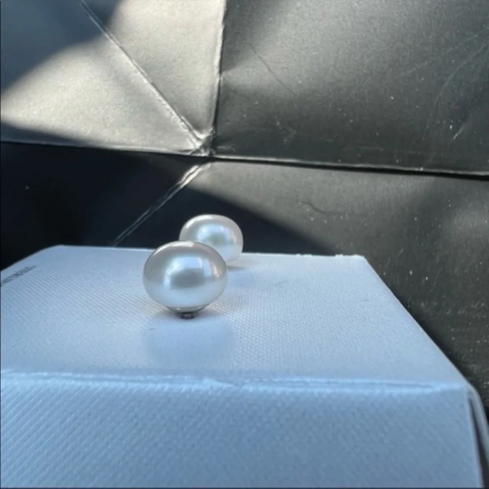 Pearl stud earrings